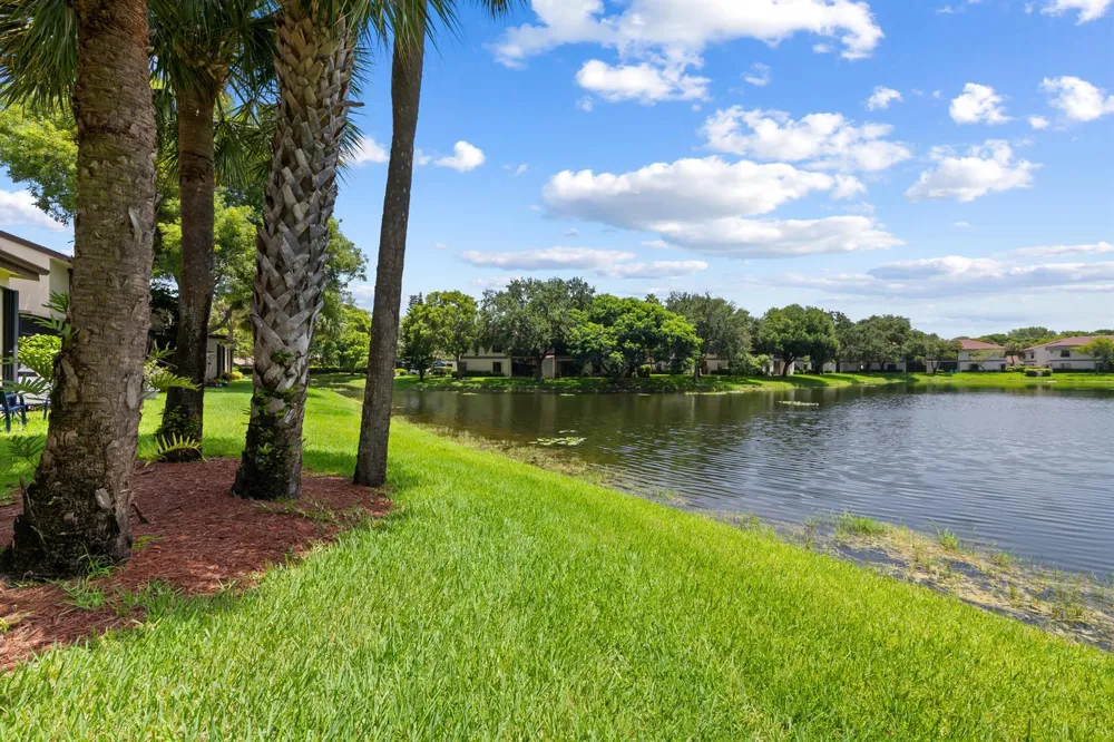 4586 Carambola Circle S #27217 Coconut Creek, FL 33066