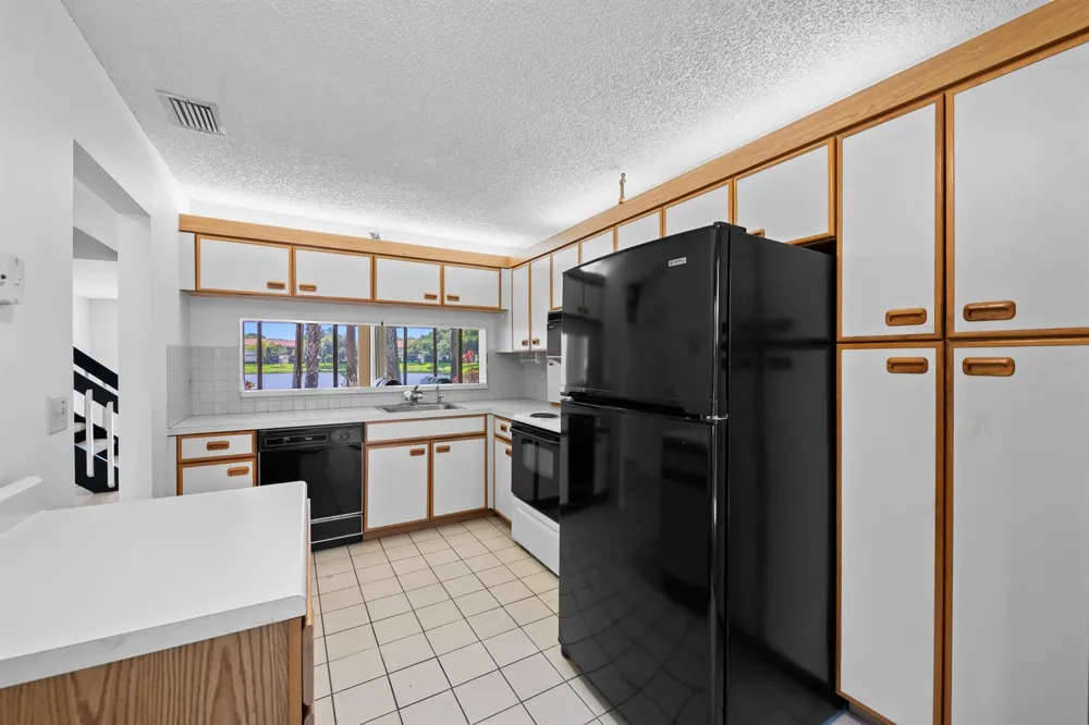4586 Carambola Circle S #27217 Coconut Creek, FL 33066