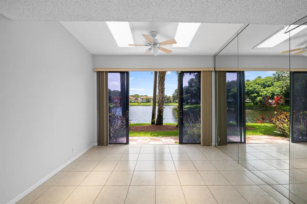 4586 Carambola Circle S #27217 Coconut Creek, FL 33066