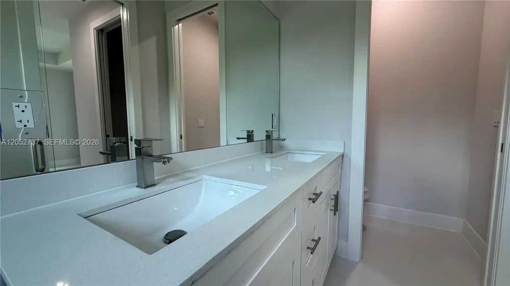4518 6th ave se Naples, FL 34117