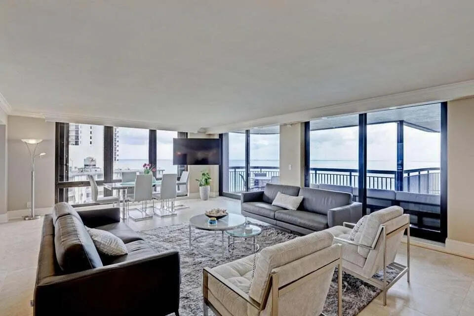 5380 Ocean Drive #11j Riviera Beach, FL 33404