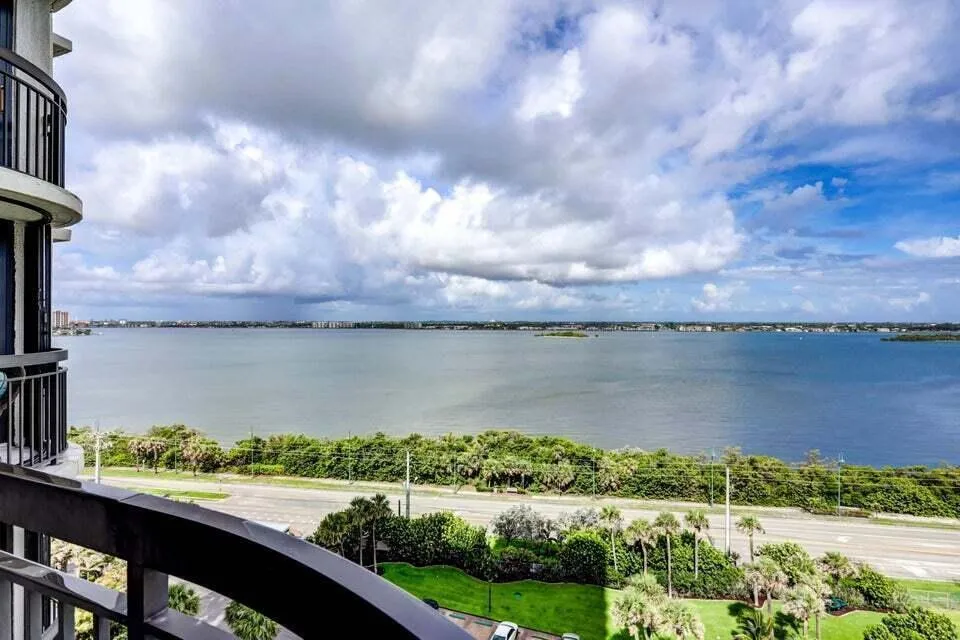 5380 Ocean Drive #11j Riviera Beach, FL 33404