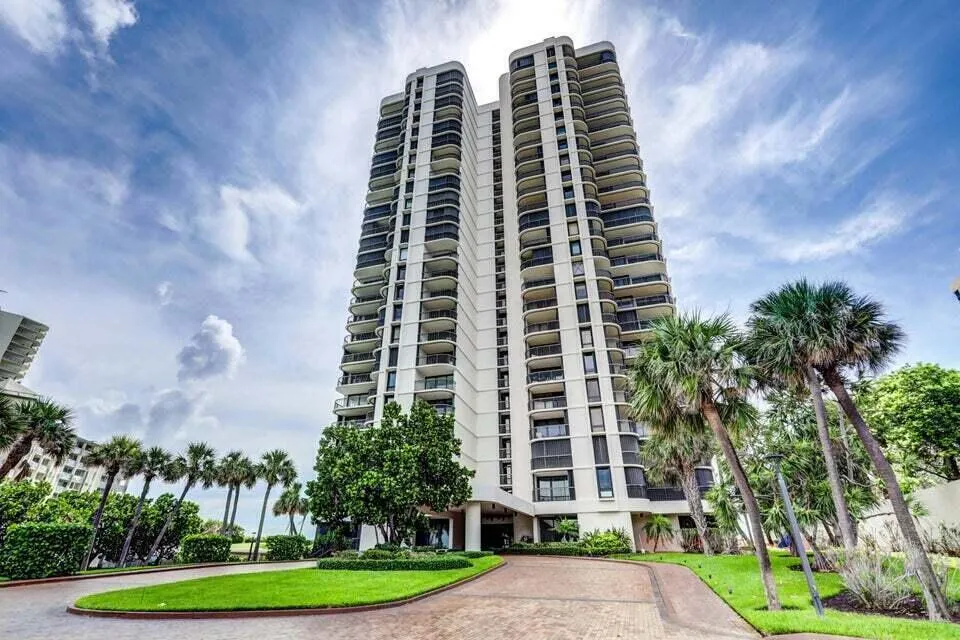 5380 Ocean Drive #11j Riviera Beach, FL 33404