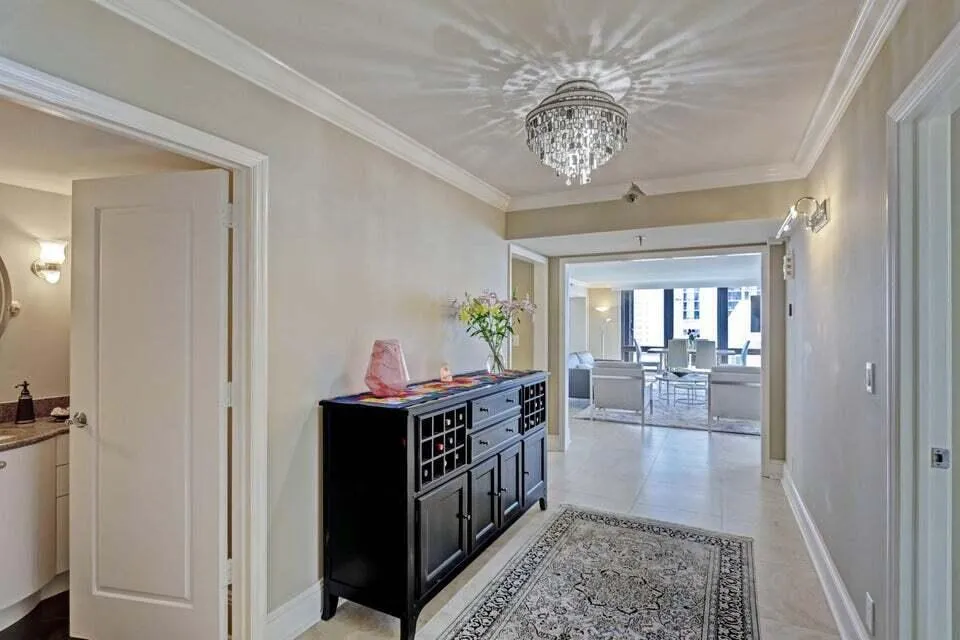 5380 Ocean Drive #11j Riviera Beach, FL 33404
