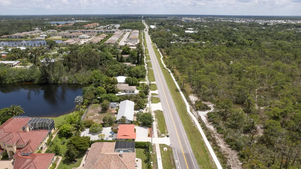 2191 THOMASSON DRIVE Naples, FL 34112