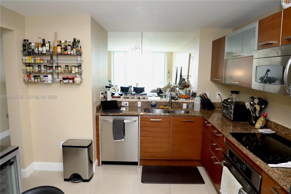 3330 NE 190th St #1312 Aventura, FL 33180