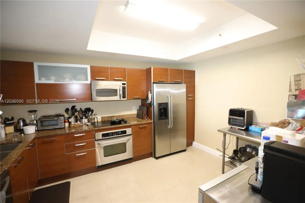 3330 NE 190th St #1312 Aventura, FL 33180