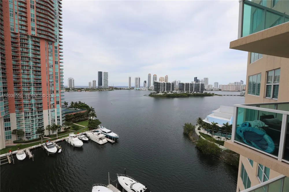 3330 NE 190th St #1312 Aventura, FL 33180