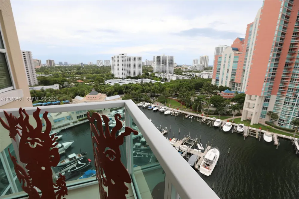 3330 NE 190th St #1312 Aventura, FL 33180