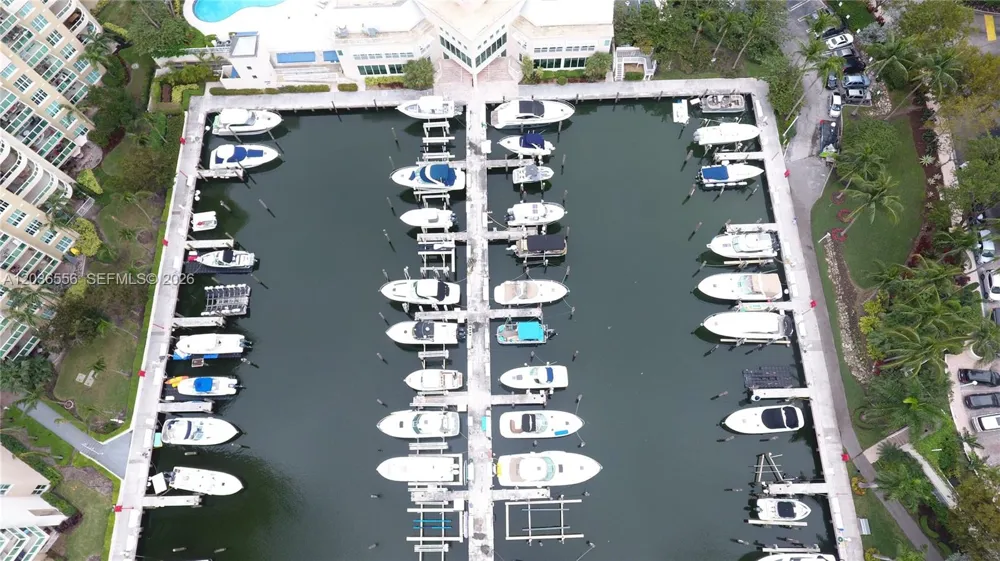 3330 NE 190th St #1312 Aventura, FL 33180