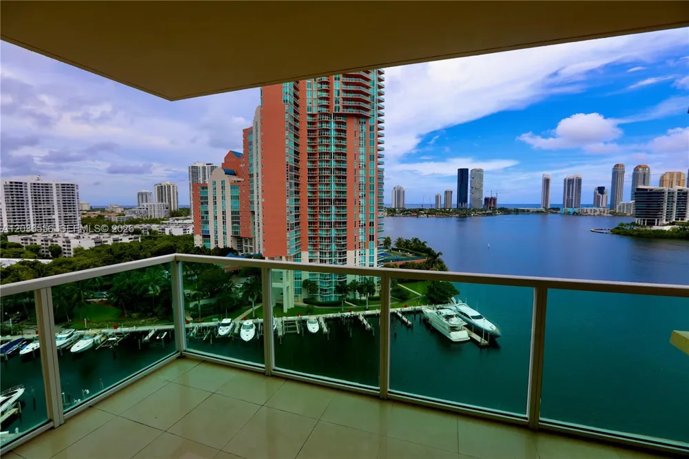 3330 NE 190th St #1312 Aventura, FL 33180