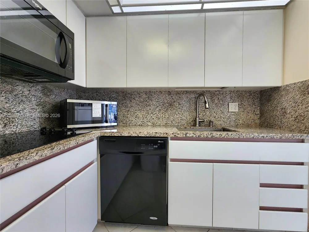 3505 S Ocean Dr #705 Hollywood, FL 33019