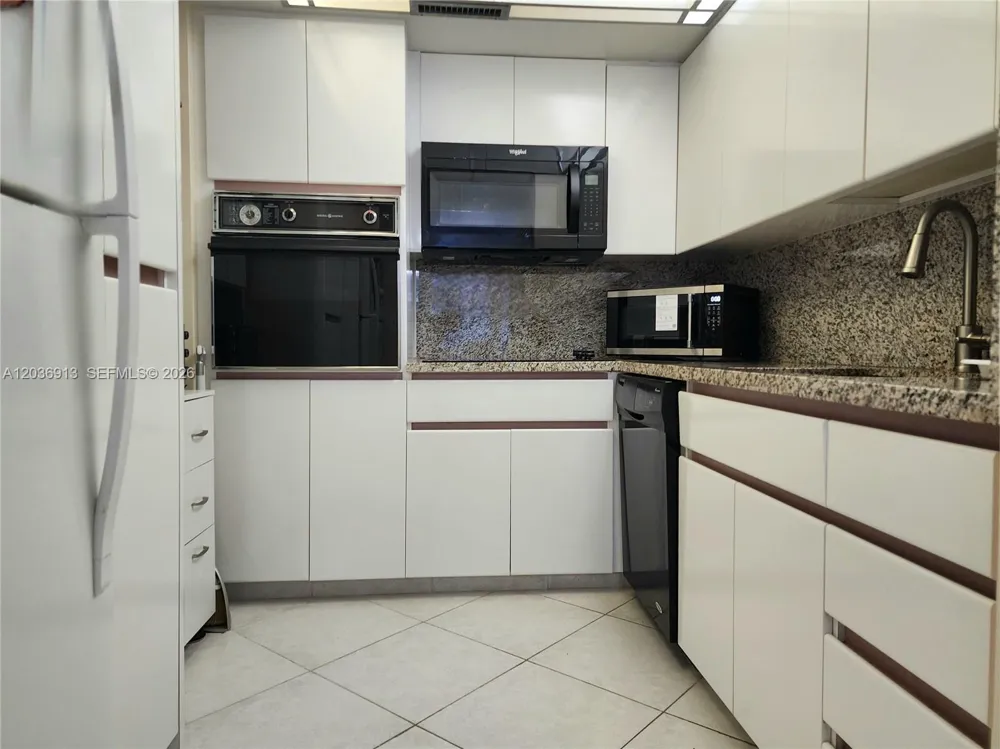 3505 S Ocean Dr #705 Hollywood, FL 33019