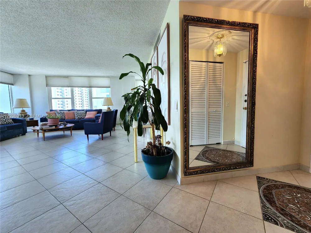 3505 S Ocean Dr #705 Hollywood, FL 33019