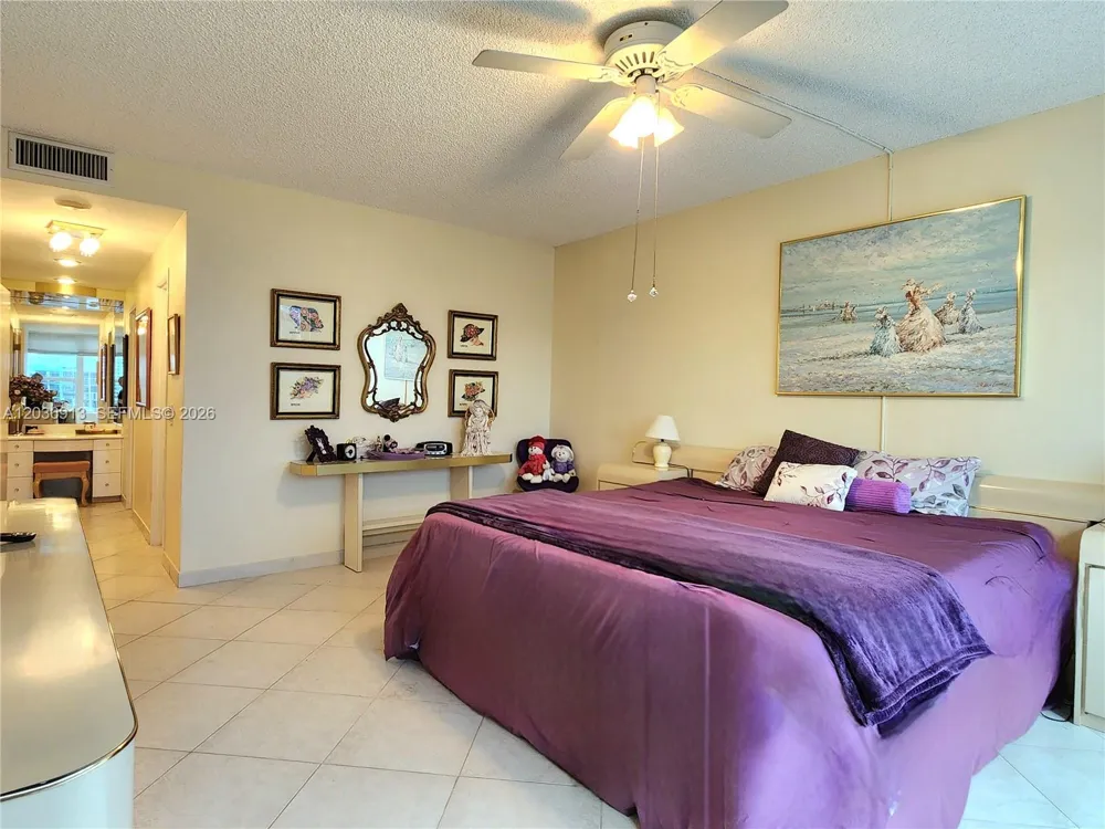 3505 S Ocean Dr #705 Hollywood, FL 33019
