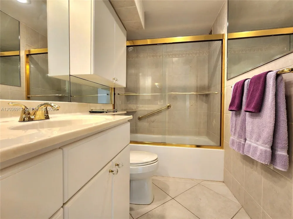 3505 S Ocean Dr #705 Hollywood, FL 33019