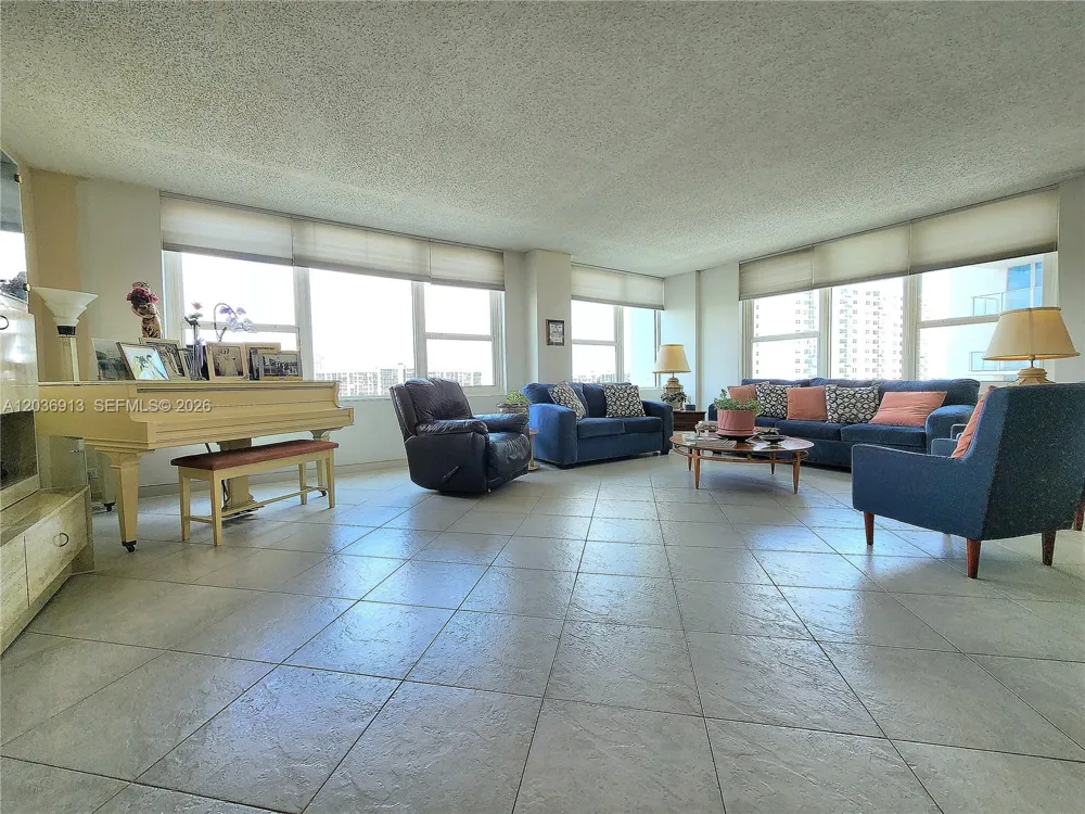 3505 S Ocean Dr #705 Hollywood, FL 33019