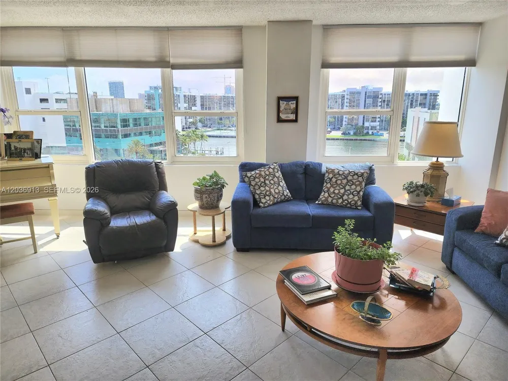3505 S Ocean Dr #705 Hollywood, FL 33019