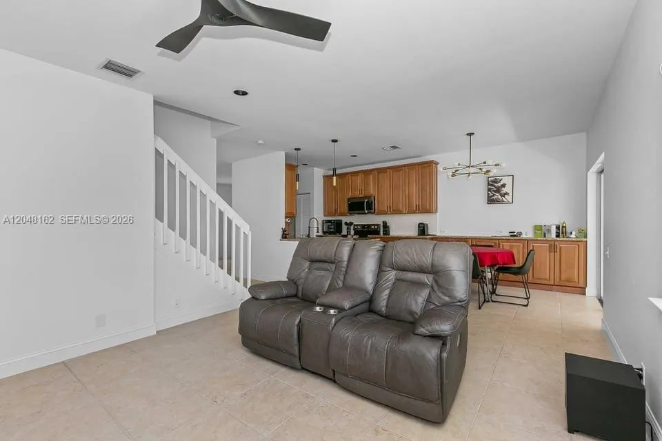 4941 SW 32nd Ter Dania Beach, FL 33312