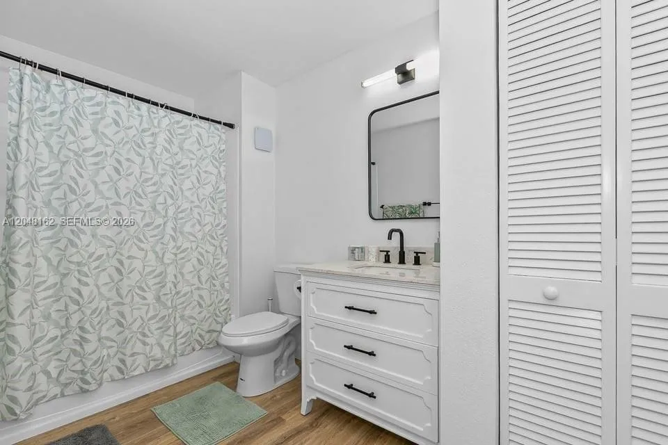 4941 SW 32nd Ter Dania Beach, FL 33312