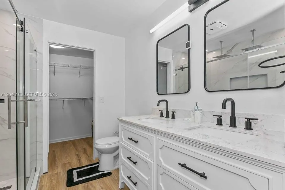 4941 SW 32nd Ter Dania Beach, FL 33312