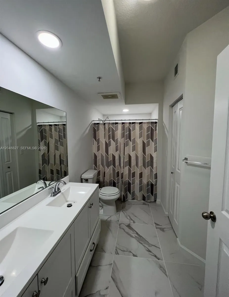 9172 Collins Ave #214 Surfside, FL 33154
