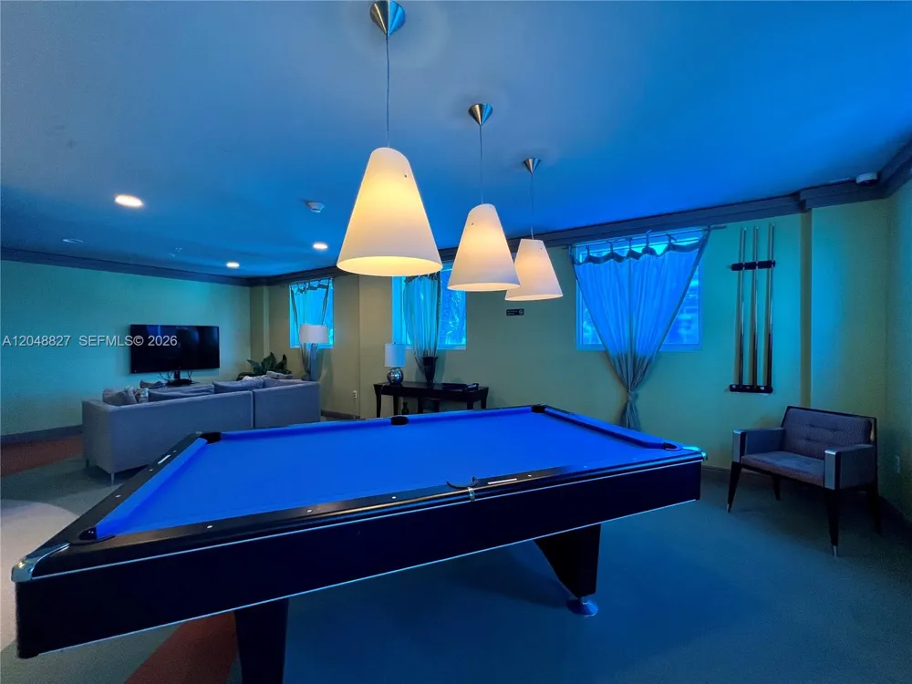 9172 Collins Ave #214 Surfside, FL 33154