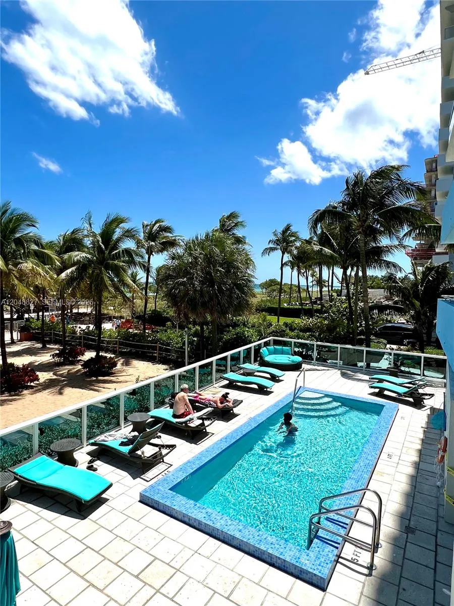 9172 Collins Ave #214 Surfside, FL 33154