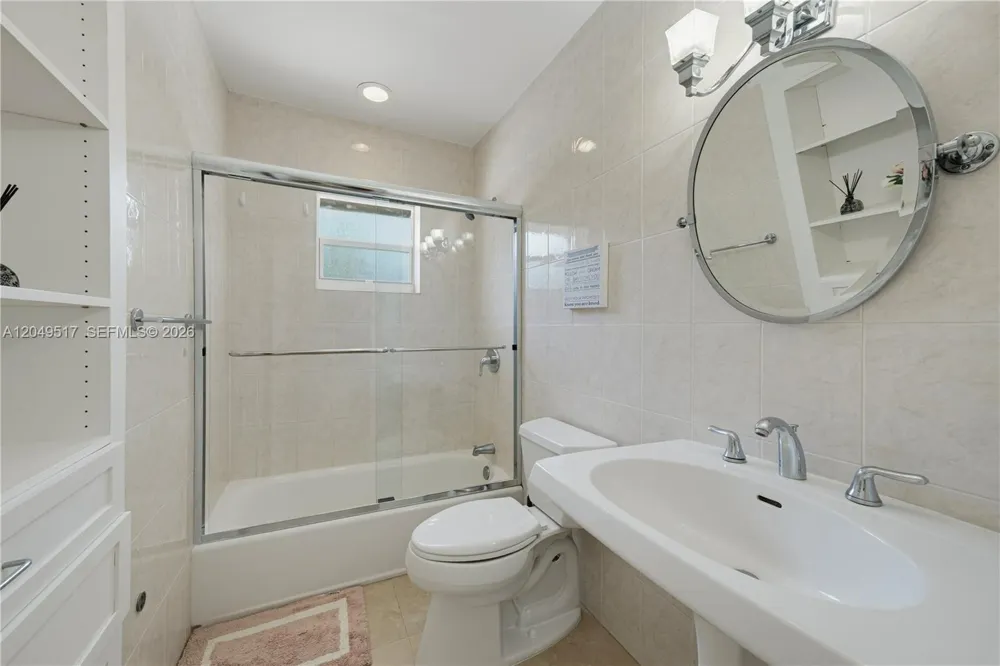 14601 Pompano Dr Coral Gables, FL 33158