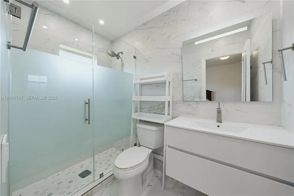 14601 Pompano Dr Coral Gables, FL 33158