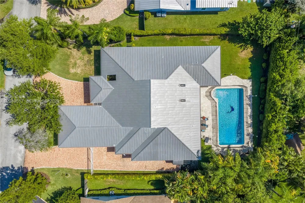 14601 Pompano Dr Coral Gables, FL 33158