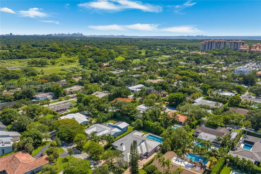 14601 Pompano Dr Coral Gables, FL 33158