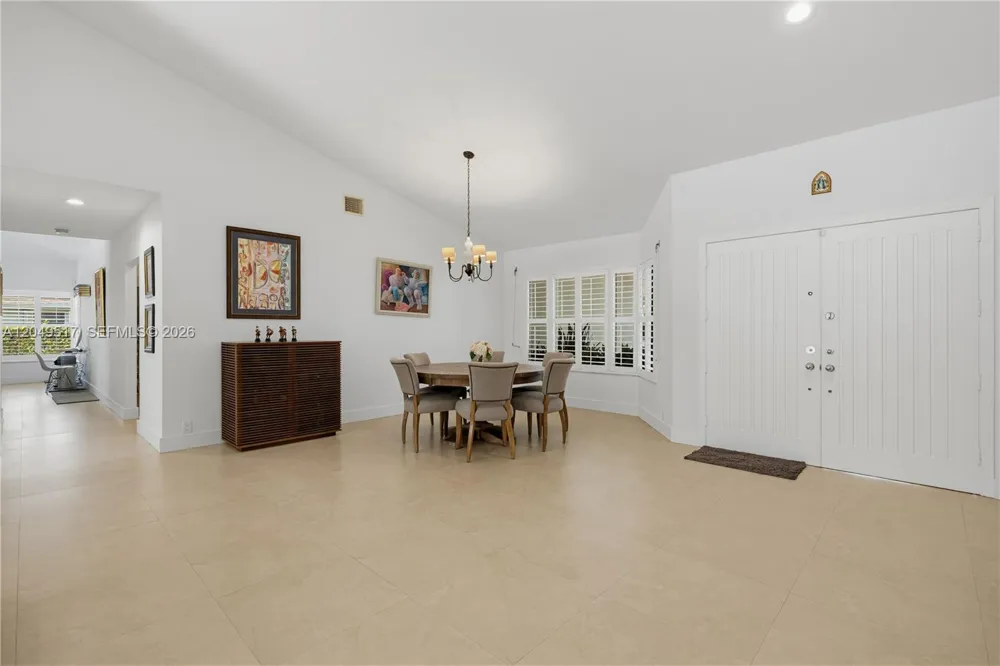 14601 Pompano Dr Coral Gables, FL 33158