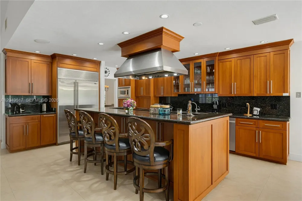 14601 Pompano Dr Coral Gables, FL 33158