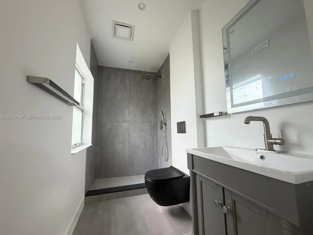 859 NE 115th St Biscayne Park, FL 33161