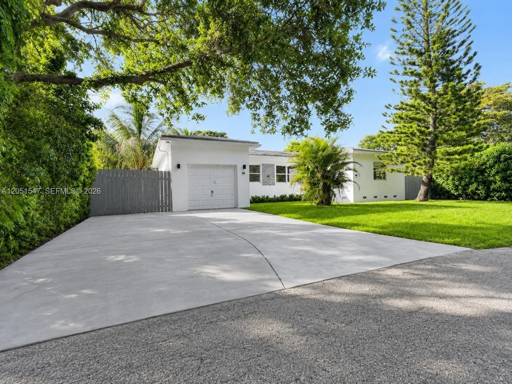 859 NE 115th St Biscayne Park, FL 33161