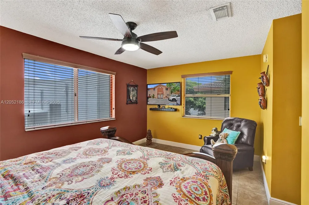 2359 W 74th St #1-104 Hialeah, FL 33016