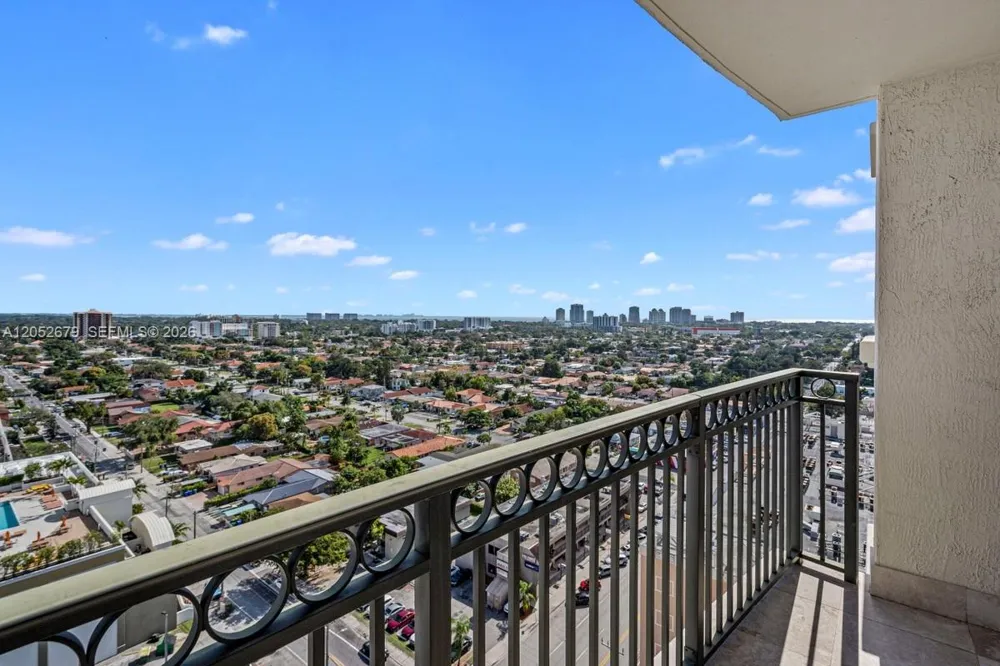3232 SW 22nd St #1701 Miami, FL 33145
