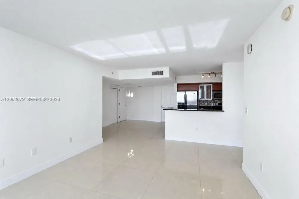 3232 SW 22nd St #1701 Miami, FL 33145