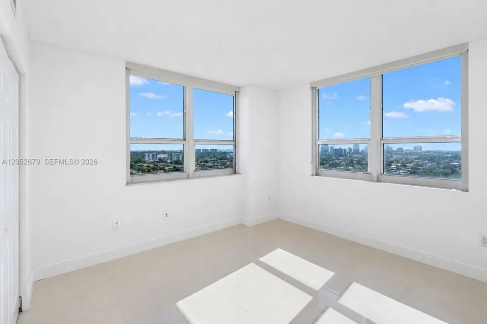 3232 SW 22nd St #1701 Miami, FL 33145