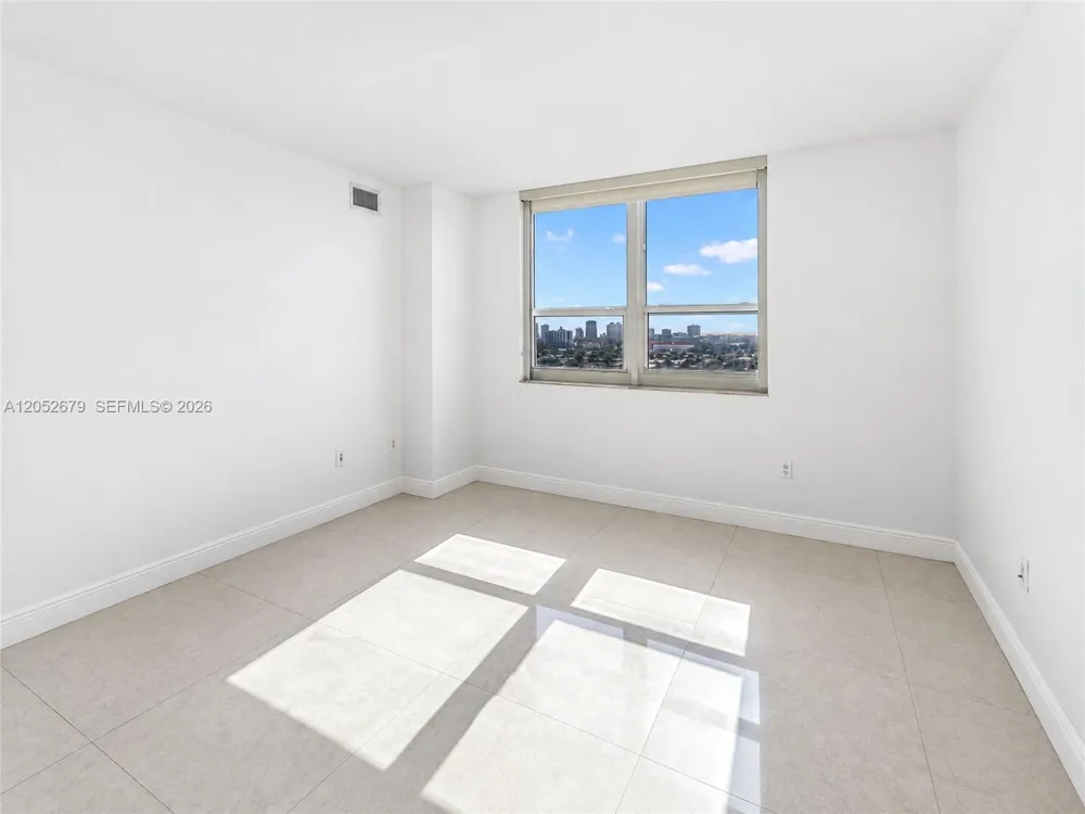 3232 SW 22nd St #1701 Miami, FL 33145