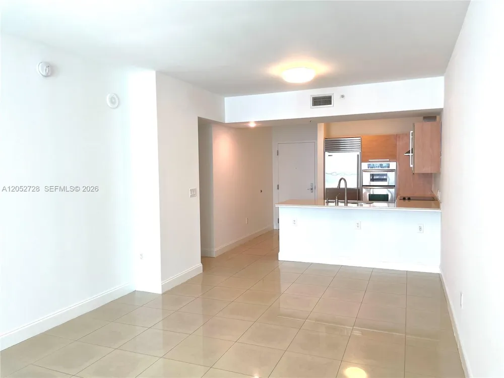 218 SE 14th St #1004 Miami, FL 33131
