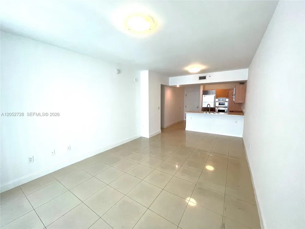 218 SE 14th St #1004 Miami, FL 33131