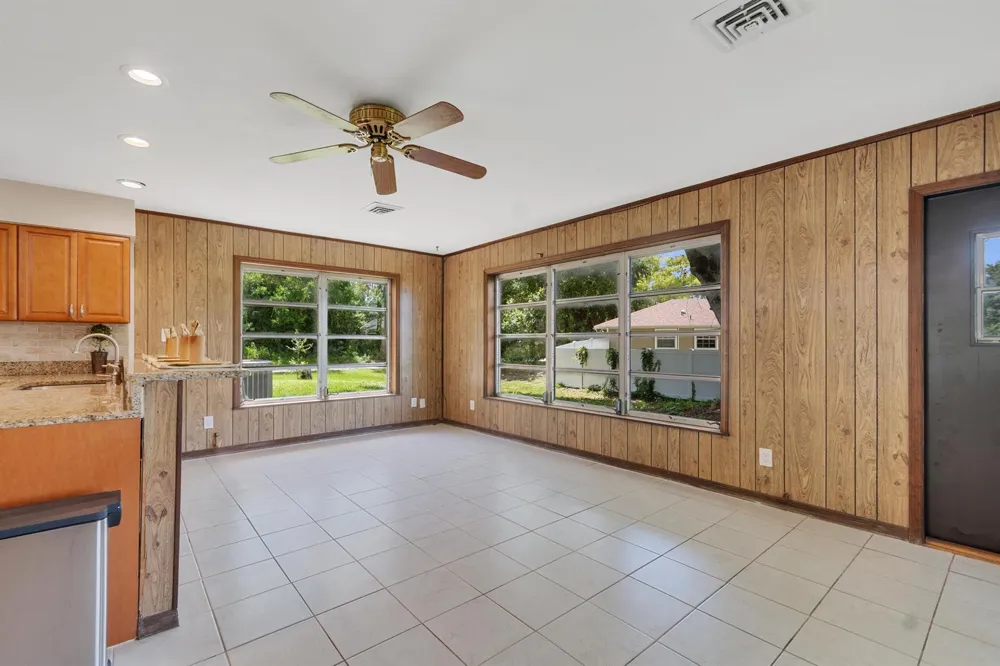 5605 38TH STREET Vero Beach, FL 32966