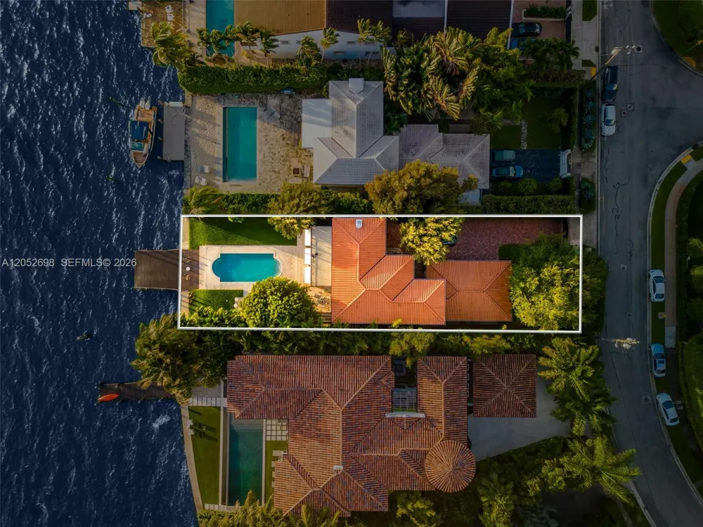 Address Not Shown Miami Beach, FL 33139