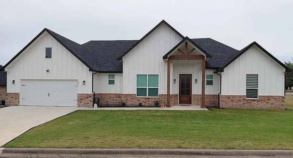 604 E 4th Street Muenster, TX 76252