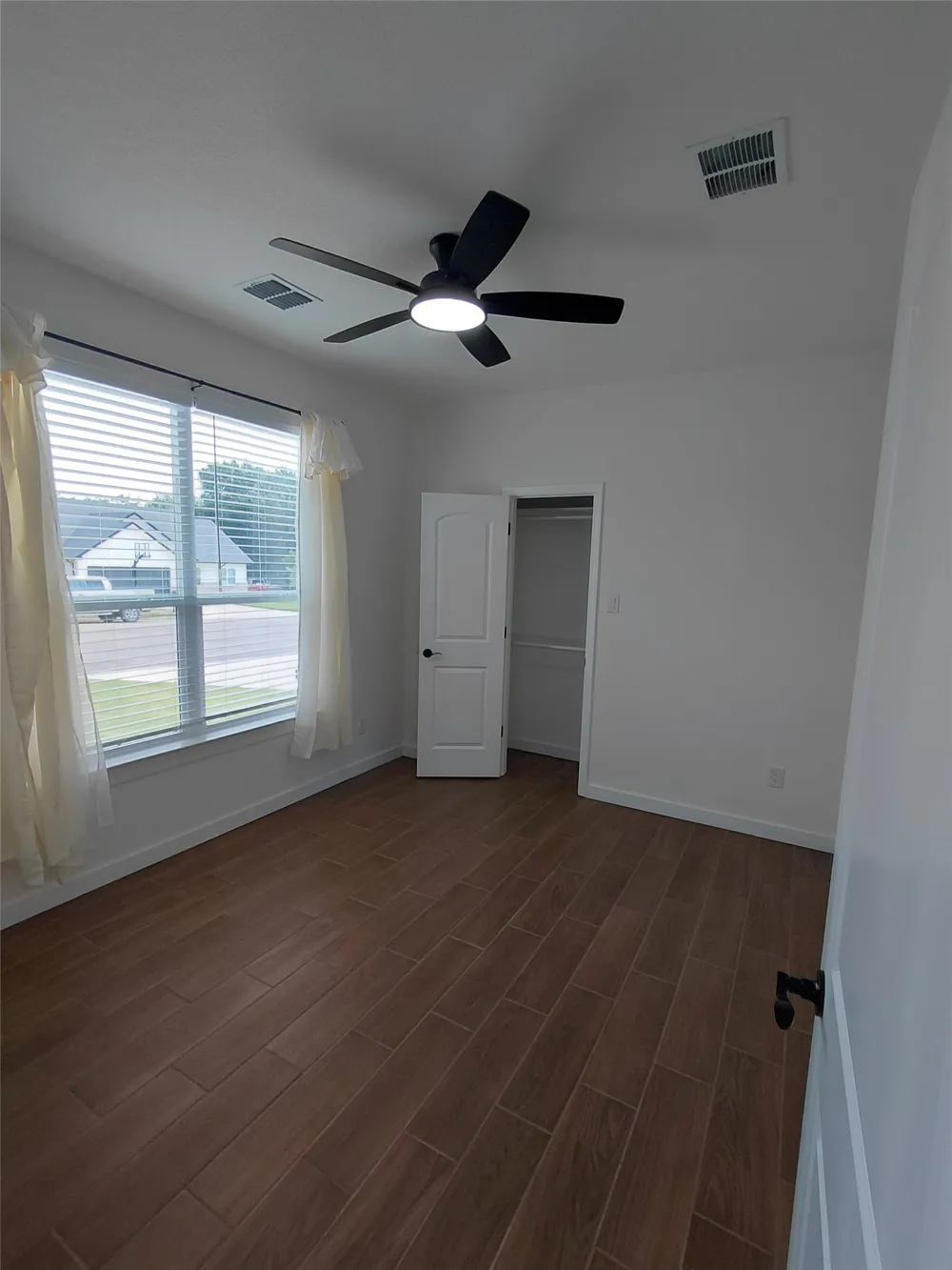 604 E 4th Street Muenster, TX 76252
