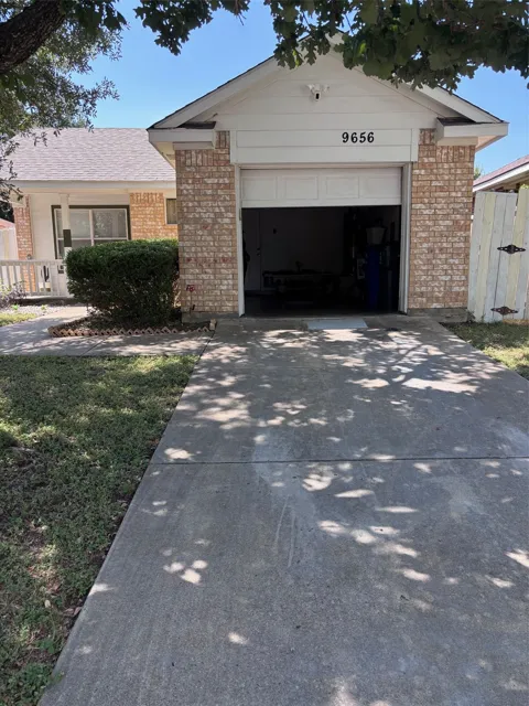 9656 Stonewood Drive