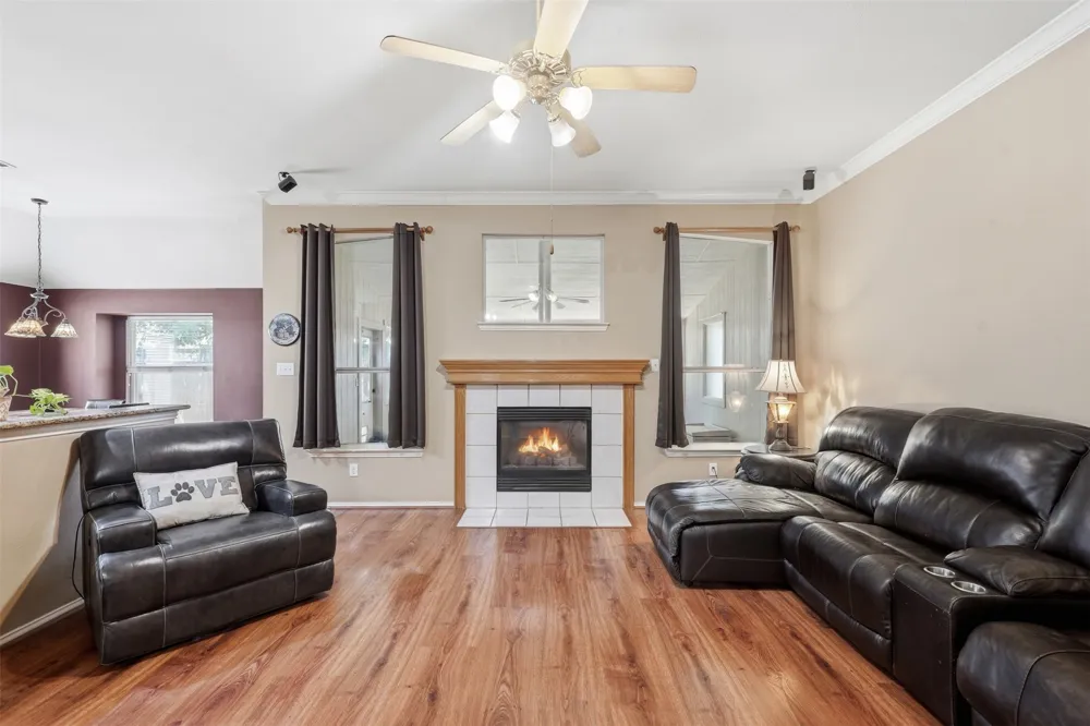 4013 Azalea Drive Haltom City, TX 76137