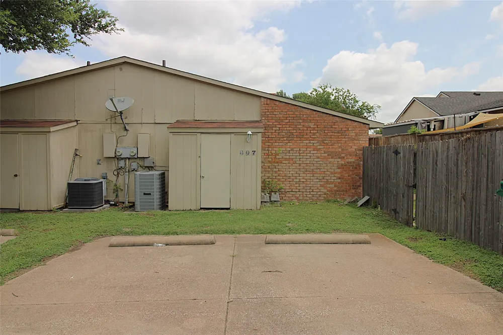 407 Pogue Street Cedar Hill, TX 75104